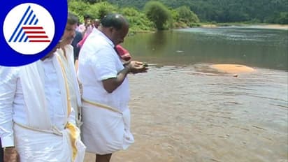  Chikkamagaluru ಕಾಂಗ್ರೆಸ್ ,ಬಿಜೆಪಿ ವಿರುದ್ದ ಗುಡುಗಿದ  HDK 