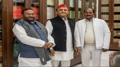 स्वामी प्रसाद मौर्य के करीबी रोशन लाल को सता रहा है बुलडोजर का डर, करने लगे सीएम योगी की तारीफ