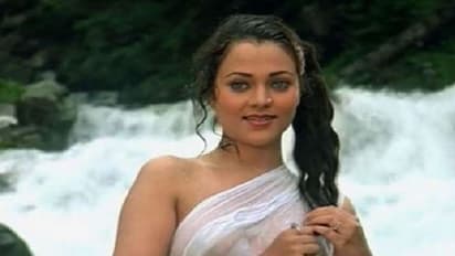 Remember Mandakini from 'Ram Teri Ganga Maili'? Here's how she looks now