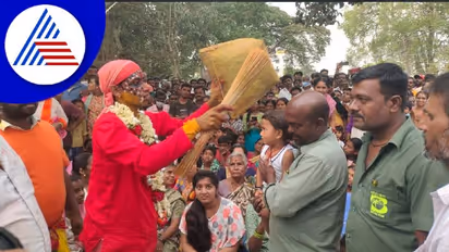 Karaga Festival ಆನೇಕಲ್ ಪಟ್ಟಣದ ಕರಗ ಉತ್ಸವದ ಎರಡನೇ ದಿನ ಕೋಟೆ ಜಗಳ