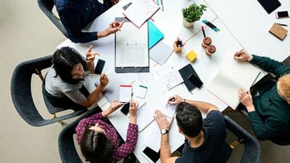 डिजिटल स्किल्स से बनाएं बेहतर करियर : सोशल मीडिया के जमाने में ट्रेंडी, मिलती है मनचाही सैलरी