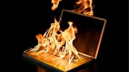 വര്ക്ക് ഫ്രം ഹോമിനിടെ ലാപ്ടോപ്പില് നിന്നും തീ പടര്ന്നു, പൊട്ടിത്തെറി; ടെക്കി യുവതി ഗുരുതരാവസ്ഥയില്