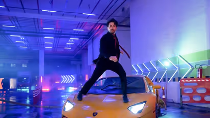 Heropanti 2: Did Tiger Shroff destroyed 10 Lamborghinis? read details