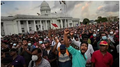 Sri Lanka protest: అట్టుడుకుతున్న శ్రీలంక.. మిన్నంటుతున్న నిరసనలు.. ఒకరి మృతి