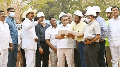 కొత్త సెక్రటేరియట్‌‌కి కేసీఆర్.. నిర్మాణ పనులపై సంతృప్తి, మంత్రి ప్రశాంత్ రెడ్డికి అభినందనలు