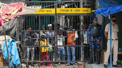 'Punishing Muslims': Owaisi, AAP oppose use of bulldozers in Jahangirpuri