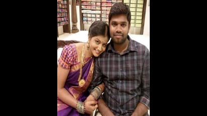 అలాంటి వీడియోలు పెట్టొద్దు.. నా జీవితాన్ని దెబ్బ తీయొద్దు, యాంకర్ శివ జ్యోతి ఎమోషనల్ కామెంట్స్ 