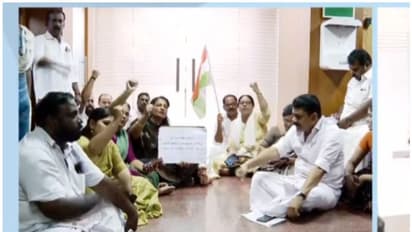 'മേയര് എം കെ വര്ഗീസിന്റെ ഡ്രൈവറെ പിരിച്ചുവിടണം'; പ്രതിഷേധവുമായി കൗണ്സിലര്മാര്