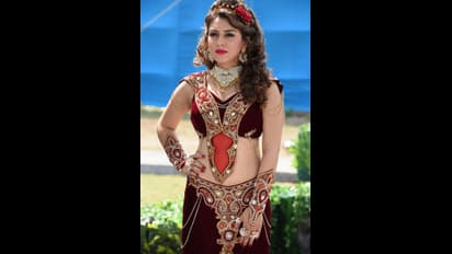 அரண்மனையில் ஆடம்பரமாக நடக்க உள்ள ஹன்சிகாவின் திருமணம்... தடபுடலாக நடக்கும் ஏற்பாடு..! மாப்ள யார் தெரியுமா?