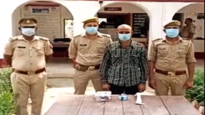 पत्नी को लेकर फरार हुए पड़ोसियों से बदला लेने के लिए युवक ने अपनी ही मां की हत्या की, पुलिस को ऐसे किया गुमराह