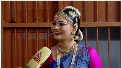 'കലയാണ് തന്റെ മതം'; സോഷ്യൽ മീഡിയയിൽ ഭീഷണി തുടരുന്നതായി നർത്തകി മൻസിയ