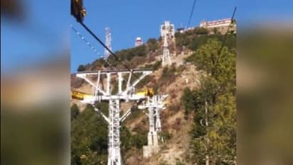 उत्तराखंड: सुरकंडा देवी मंदिर में रोपवे सेवा की हुई शुरुआत, जानिए पहले दिन कितने लोगों ने किया सफर
