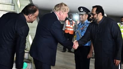 বরিস জনসনকে দিল্লিতে স্বাগত জানালেন রাজীব চন্দ্রশেখর, টুইটারে 'সৌভাগ্যবান' জানিয়ে ছবি শেয়ার
