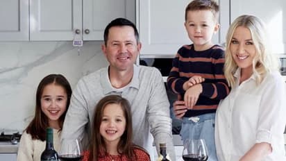 రాజస్తాన్ తో పోరుకు ముందు ఢిల్లీ కి బిగ్ షాక్.. రికీ పాంటింగ్ కుటుంబంలో కరోనా కలవరం.. హెడ్ కోచ్ లేకుండానే..