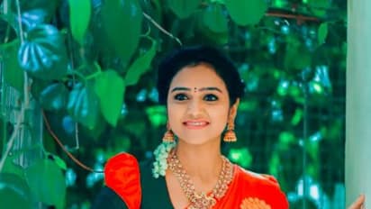 ಮುಂದೆ ಕನ್ನಡದಲ್ಲೇ ನಟಿಸುತ್ತೇನೆ ಎನ್ನುತ್ತಲೇ ಮತ್ತೆ ತೆಲುಗು ಕಿರುತೆರೆಗೆ ಹಾರಿದ ರಶ್ಮಿ ಪ್ರಭಾಕರ್