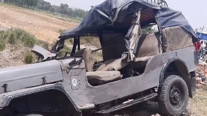 बिहार के सीवान में भयानक हदासा: मौत बनकर सामने से आया बुलडोजर, 2 महिलाओं की टूटी सांसे, दर्जनभर घायल