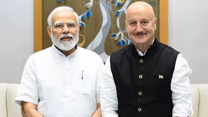 The Kashmir Files ಮೆಚ್ಚಿದ PM Modi ರುದ್ರಾಕ್ಷಿ ಮಾಲೆ ಉಡುಗೊರೆ  ನೀಡಿದ Anupam Kher