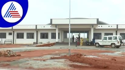 Kolar: 2017ರಲ್ಲೇ ಆರಂಭವಾದ ಶಾಲಾ ಕಾಮಗಾರಿ ಇನ್ನೂ ಮುಗಿದಿಲ್ಲ: ಮಕ್ಕಳ ಗೋಳು ಕೇಳೋರೇ ಇಲ್ಲ..!