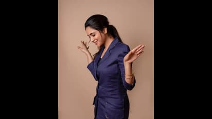 Priyanka Mohan Pics : ప్రియాంక మోహన్ సూపర్ స్టైలిష్ పోజులు.. అట్రాక్టివ్ సూట్ లో ఆకట్టుకుంటున్న బ్యూటీ..