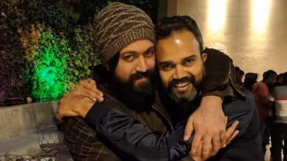 ரியல் ஹீரோவான KGF இயக்குனர்! சொந்த ஊரில் மருத்துவமனை கட்ட பணத்தை வாரிவழங்கிய பிரசாந்த் நீல்- எவ்வளவு தெரியுமா?