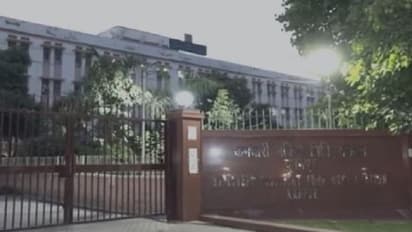 3 लाख की घूस लेते रंगे हाथों पकड़ा गया प्रवर्तन इंस्पेक्टर, इस हरकत की वजह से चढ़ा हत्थे