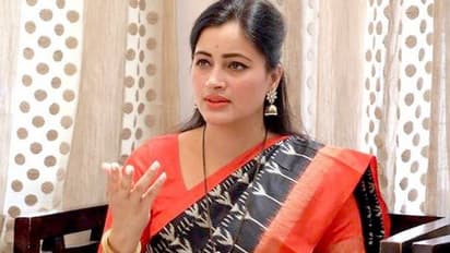 नवनीत राणा की जेल से आई एक और दर्दभरी चिट्ठी, दिल्ली पुलिस कमिश्नर को लिखा-ये नेता पर्सनली ट्रॉर्चर कर रहे