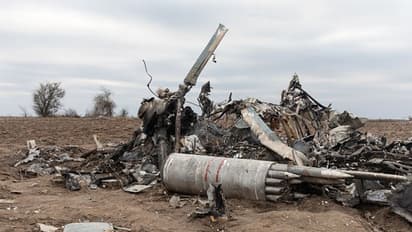 ಅಮೆರಿಕ ಶಸ್ತ್ರಾಸ್ತ್ರಗಳ ಮೇಲೆ ರಷ್ಯಾ ದಾಳಿ, ಒಡೆಸಾದ ರನ್‌ವೇ ಧ್ವಂಸ!