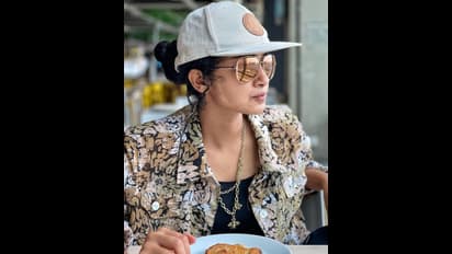 Anupama Parameswaran Pics : హార్ట్ బ్రేక్ చేస్తున్న అనుపమ స్టైలిష్ లుక్.. యంగ్ బ్యూటీ ఫోజులకు నెటిజన్లు ఫిదా..