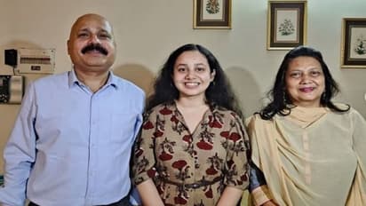 टीना डाबी से ज्यादा खूबसूरत है उनकी बहन, देखें IAS रिया की ग्लैमरस तस्वीरें