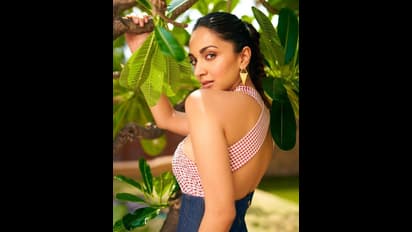 టాప్ అందాలతో అట్రాక్ట్ చేస్తున్న కియారా అద్వానీ.. మత్తెక్కించే చూపులకు చిత్తవుతున్న కుర్రాళ్లు..