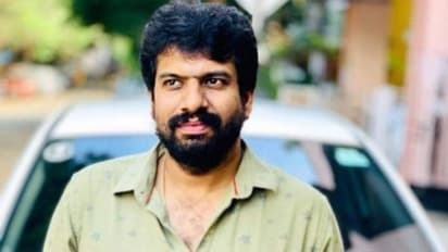 நடிகை சித்ரா மரணத்தில் அரசியல் தலைவருக்கு தொடர்பு… யார் அவர்? பரபரப்பை கிளப்பிய சித்ராவின் கணவர்!!