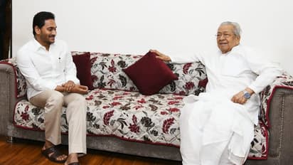 గవర్నర్ బిశ్వభూషణ్తో సీఎం జగన్ భేటీ.. కొత్త జిల్లాలపై చర్చ