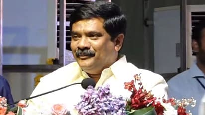 నితిన్ గడ్కరీ టూర్: మంత్రి ప్రశాంత్ రెడ్డి మాట్లాడుతుండగా జై శ్రీరామ్ నినాదాలు..