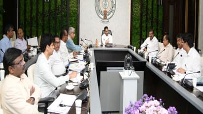 త్వరలో వ్య‌వ‌సాయ మోటార్ల‌కు మీట‌ర్లు .. జ‌గ‌న్ కీల‌క ప్ర‌క‌ట‌న‌