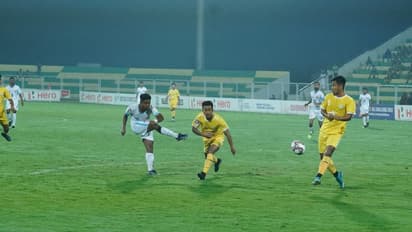 Santosh Trophy: സന്തോഷ് ട്രോഫിയില്‍ ക്ലാസിക്ക് ഫൈനല്‍, കേരളത്തിന്‍റെ എതിരാളികള്‍ ബംഗാള്‍