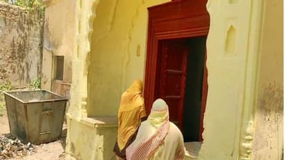 जीजा करता रहा रेप और पति बनाता रहा वीडियो, कहा- इसे चैनल पर डालेंगे-कमाई करके दोनों ऐश करेंगे