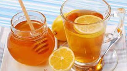 শরীরের সঙ্গে মনও ভাল রাখে লেবু-হলুদের সরবত, রইল রেসিপি