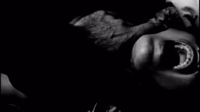 வேறு பெண்ணுடன் ஏன் பேசுகிறாய்? தட்டிக்கேட்ட காதலியை துடிதுடிக்க கொன்ற காதலன்.!