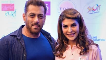 Here's what Jacqueline Fernandez, Salman Khan were doing last night (Pictures)