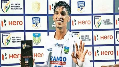 सच हुआ ऑटो चालक का सपना, बेटा बना केरल में फुटबाल की नई सनसनी