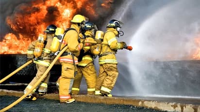 Firefighters Day 2022: कब मनाया जाता है फायरफाइटर्स डे, आखिर क्यों इस दिन याद किए जाते हैं सेंट फ्लोरियन