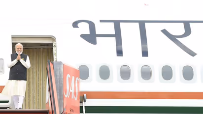 पीएम मोदी के स्वागत के लिए खुद एयरपोर्ट पहुंची डेनमार्क की प्रधानमंत्री, देखें जोरदार वेलकम की फोटोज