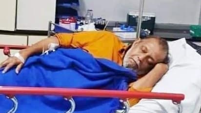 অসুস্থ মিঠুন চক্রবর্তী, হাসপাতালের ভাইরাল ছবি দেখে উদ্বিগ্ন ভক্তরা