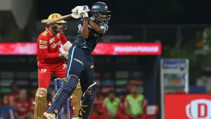 മികച്ച തുടക്കം നല്‍കിയ ശേഷം സാഹ മടങ്ങി! പഞ്ചാബ് കിംഗ്‌സിനെതിരെ ഗുജറാത്ത് ടൈറ്റന്‍സ് ഡ്രൈവിംഗ് സീറ്റില്‍