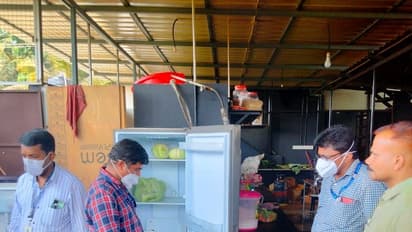 വൃത്തിഹീനമായ അന്തരീക്ഷത്തിൽ പാചകം, 68 കടകൾ പൂട്ടിച്ചു