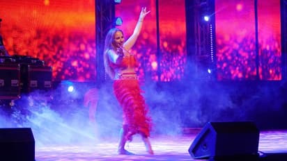 പ്രഥമ കേരള ഗെയിംസ് എക്സ്പോയ്ക്ക് മാറ്റുകൂട്ടി യുക്രൈന്‍ - റഷ്യന്‍ നര്‍ത്തകരുടെ ബെല്ലി ഡാന്‍സ് 