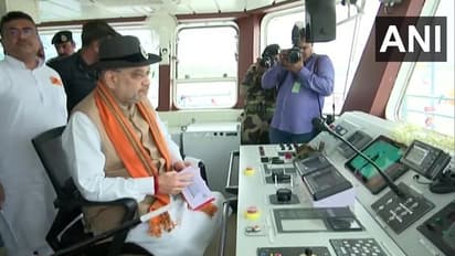 রাজ্যে অমিত শাহ, হিঙ্গলগঞ্জে বিএসএফ-র ভাসমান আউটপোস্ট উদ্বোধন কেন্দ্রীয় মন্ত্রীর