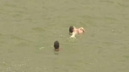 बिहार की गंगा नदी में एक साथ तैरती मिलीं 5 लाशें, लोगों को याद आया वो भयानक मंजर