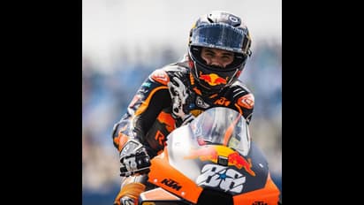 'বোনের' সঙ্গে সেক্স-বিয়ে, হয়েছেন বাবা, রেসিং ট্র্যাকে কতটা সফল এই রেসার, জানুন সেই কাহিনি