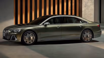 इंडिया में 10 लाख रुपए से शुरू हुई नई लग्जरी सेडान Audi A8L की प्री-बुकिंग, BMW 7 सीरीज को देगी कड़ी टक्कर 